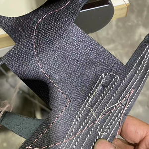 เครื่องจักรเย็บผ้าอุตสาหกรรม Juki-246 มือสองจากญี่ปุ่น ลดราคาจากโรงงาน เหมาะสำหรับเย็บหนังและวัสดุหนา ความหนาของผ้า 13 มม. ความเร็ว 650 จุดต่อนาที - Product Image 2