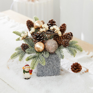 Mini-sapins de Noël artificiels assortis <span class=keywords><strong>en</strong></span> <span class=keywords><strong>pot</strong></span>, décorations de table, petits pinnets de Noël pour la décoration de la maison et du bureau - Product Image 1