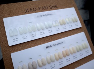 Chất Lượng Cao 27 Màu Sắc Gel Nail Polish Kit 12Ml Lâu Dài Đánh Bóng Set Với Đèn LED Và Một Màu Sắc Biểu Đồ Mô Hình Hàng Đầu Cho Móng Tay Nghệ Thuật - Product Image 3