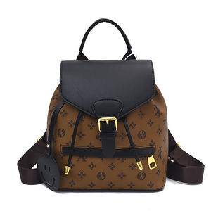 Sac à dos de luxe pour étudiantes avec cadre interne, en PU, fermeture à cordon, design portable pour les voyages et l'usage quotidien, en polyester - Product Image 1