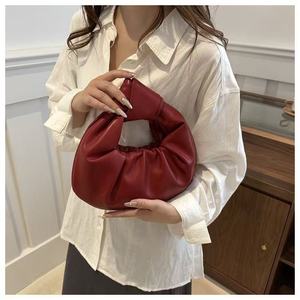 Korean Version of the Simple Women's <b>Underarm</b> <b>Bag</b>, Solid Color, Cloud Pleated <b>Bag</b> - Product Image 4