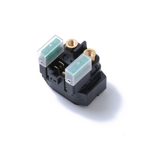 Relé de arranque para motocicleta, 12 V, terminales de tornillo, montaje en superficie, para reparación de repuesto Yamaha, plástico negro - Product Image 1