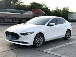 <span class=keywords><strong>Mazda</strong></span> <span class=keywords><strong>3</strong></span> Axela 2.0L <span class=keywords><strong>2023</strong></span>, Sedán Elegante con Diseño Kodo, Motor NA Suave, Volante a la Izquierda, Auto de Exportación - Product Image 1