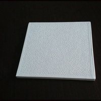 Plaque de plâtre stratifiée PVC 7-12 mm, panneau suspendu carré, résistant à l'humidité, imperméable, ignifuge pour hôtels et salles de bain