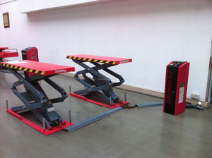 LAUNCH Petit élévateur à <span class=keywords><strong>ciseaux</strong></span> pour garage de voiture 3.5 tonnes TLT635A Élévateur à <span class=keywords><strong>ciseaux</strong></span> <span class=keywords><strong>double</strong></span> pour voiture - Product Image 4