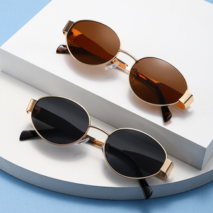 Gafas de Sol Unisex Modernas con Montura Ovalada de Metal - Product Image 6