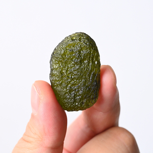 Piedra de Moldavita Verde, Meteorito Natural en Bruto, Especímen Mineral para Sanación - Product Image 5