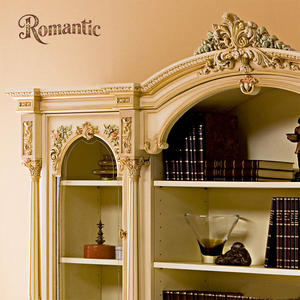 <span class=keywords><strong>Bibliothèque</strong></span> Classique de Luxe Française, Finition Crème et Or, Vitrine en Bois Sculpté à la Main avec Portes Vitrées pour <span class=keywords><strong>Bibliothèque</strong></span> de Villa - Product Image 3