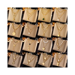 Collana con ciondolo a forma di stella farfalla multistrato alla moda collana con ciondolo a forma di gioiello graduato a strati Multi pendente - Product Image 1