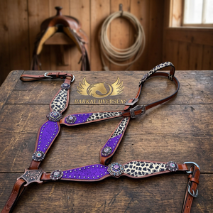 Nouvel ensemble complet d'équipement d'équitation anglais saisonnier en cuir naturel souple et léger, avec peitorale motif guépard violet et logo personnalisé - Product Image 3