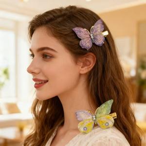 シックな蝶ヘアクリップパーティー用女性用ヘアアクセサリーマルチカラーヘアクリップ素晴らしい髪の装飾 - Product Image 1