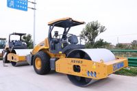 Compacteur de rouleau compresseur manuel vibrant de 16 tonnes XS163J à vendre