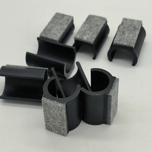 Patins <span class=keywords><strong>de</strong></span> <span class=keywords><strong>protection</strong></span> silencieux en feutre <span class=keywords><strong>de</strong></span> laine, en forme <span class=keywords><strong>de</strong></span> U ou en forme d'arc, résistants à l'usure, antidérapants et durables pour chaises et meubles - Product Image 4