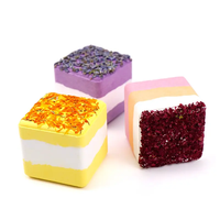Cube de bombe de bain 100% naturel coloré pour le plaisir du bain et les soins du corps