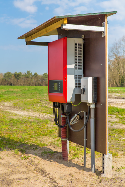 RS232 Interface DC / AC Off Grid Solar Inverter With 50 / 60Hz Output Frequency