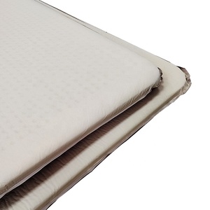 Colchoneta de espuma autoinflable para acampar y viajar con mochilero - Product Image 3