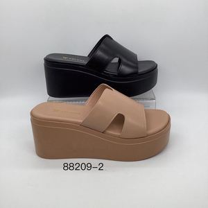 Sandales compensées à plateforme large pour femme – Idéales pour l'été et la plage - Product Image 2