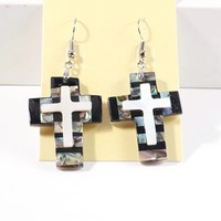 Boucles d'oreilles pendantes en forme de croix en nacre naturelle faites à la main avec des pierres précieuses en forme de cœur et un crochet en argent, paire pour femmes, bijoux de mode de guérison, cadeau