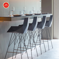 Ensemble table et chaises de bar au design unique, style bar musical, tabourets de bar en métal pour restaurant - Vente chaude