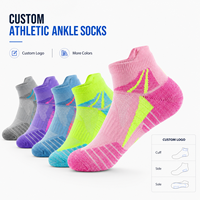 Chaussettes de sport athlétiques personnalisées avec logo, vente en gros, chaussettes de performance respirantes coupe basse, prix direct usine, faible MOQ, OEM ODM