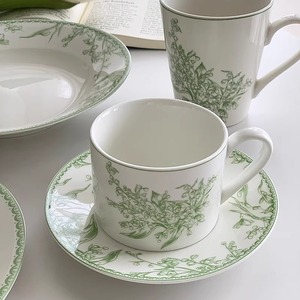 Venta al por mayor de vajilla de cerámica con estampado de lirios del valle en verde pastoral de lujo ligero, taza de café, plato occidental. - Product Image 3