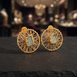 Boucles d'oreilles en pierre naturelle et perles d'eau douce pour femmes, finition plaquée or, design élégant en forme de goutte, bijoux classiques pour mariage - Product Image 2