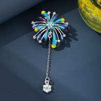 Broche de mode élégante en alliage rouge motif feu d'artifice, ornée de strass brillants et d'un pompon fleur, pour foulard en mousseline, manteau épais, ou comme badge de revers, idéale pour les fêtes et mariages