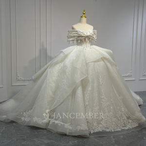 Vestido de Novia Moderno con Cola de Capilla, Escote Corazón, Estilo Imperio, con Perlas Glamorosas XS246, con Flores y Encaje - Product Image 2