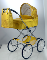 Poussette de poupée de luxe exquise avec cadre métallique, tissu scintillant, jouets de jeu, cadeau parfait pour les filles, accessoires pour poupées