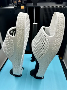 Mẫu dép in 3D công nghệ cao có thể tùy chỉnh, sản xuất hàng loạt, nhẹ, dẻo, thoải mái - Product Image 3