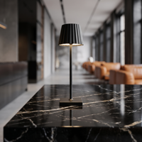 Lampe de table sans fil à intensité variable pour restaurant et hôtel, avec base de charge magnétique latérale, lampe de bureau LED rechargeable