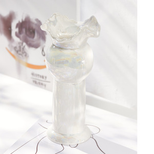 Vase en céramique blanc nacré de style nordique minimaliste pour salon, décoration artistique pour fleurs séchées - Product Image 2