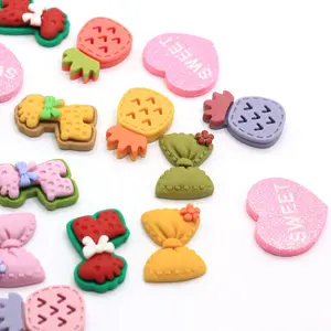 100pcs Kawaii เรซิน Glitter Love หัวใจหวานพิมพ์ Flatback Cabochon Miniature Art Supply ตกแต่ง Charm หัตถกรรม