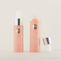 Flacon compte-gouttes en verre rose personnalisable avec anneau en argent et tête en caoutchouc blanc Finition rose mate pour l'impression d'emballages de gouttes oculaires
