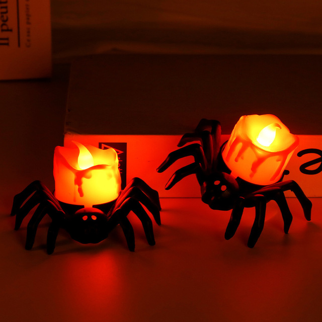 2026 New Halloween Decoration: Spider Back Candle Lamp, Creepy Atmosphere, Eye-Catching Accessory