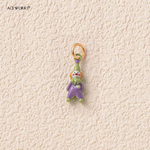 Galerie de mini-contes pour enfants |   Pendentif animal en acier inoxydable plaqué or PVD 18 carats avec breloques émaillées peintes à la main |   Imperméable - Product Image 6