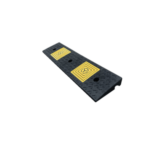 <span class=keywords><strong>Rampe</strong></span> de porte de seuil de fauteuil roulant en caoutchouc solide durable de 1 ''avec bords d'aile ralentisseurs fonctionnels - Product Image 2