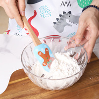 Kit de pâtisserie transfrontalier de Noël trois pièces : pinces de cuisine, spatule à gâteau, racloir en silicone, fouet à œufs – Modèle HY03