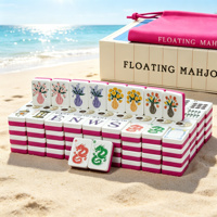 Ensemble de Mahjong flottant américain comprenant des dés blancs, des tuiles de Mahjong flottantes et un tapis flottant, table de Mahjong flottante.