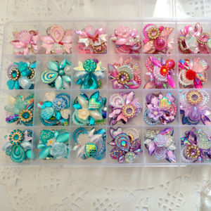 Venta al por mayor cara <span class=keywords><strong>tatuaje</strong></span> niñas diamante <span class=keywords><strong>frente</strong></span> pegatinas escenario creativo belleza pegatinas cara pegatinas - Product Image 2