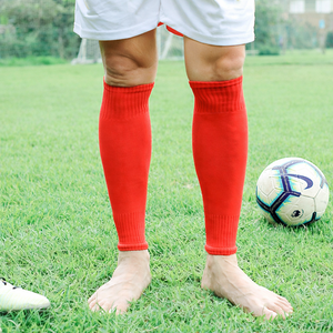 Chaussettes de football à compression absorbant la transpiration avec logo personnalisé pour protéger les jambes - Product Image 3
