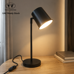 Lampe de bureau moderne en fer noir avec tête rotative, ampoule E27 et interrupteur sur câble pour la lecture, l'étude, la chambre à coucher, le chevet et le travail - Product Image 1