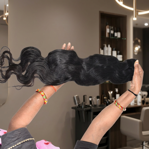Extensiones de cabello Bodywave indio virgen natural alineado con cutícula Paquetes negros sedosos largos Onda natural de procesamiento no químico - Product Image 1