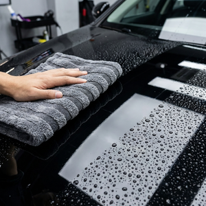 Serviette de séchage en microfibre hybride torsadée ultra absorbante 1200 GSM, double face rayée en polaire corail, pour le detailing et le polissage automobile - Product Image 4