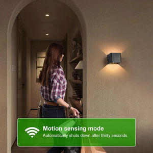 Lampe murale magnétique USB rechargeable Cube RGBCW, style européen, avec variateur d'intensité, lampe de chevet - Product Image 5