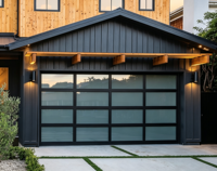 Porte de garage moderne en alliage d'aluminium avec panneau en verre trempé, vue complète, porte de garage en verre givré