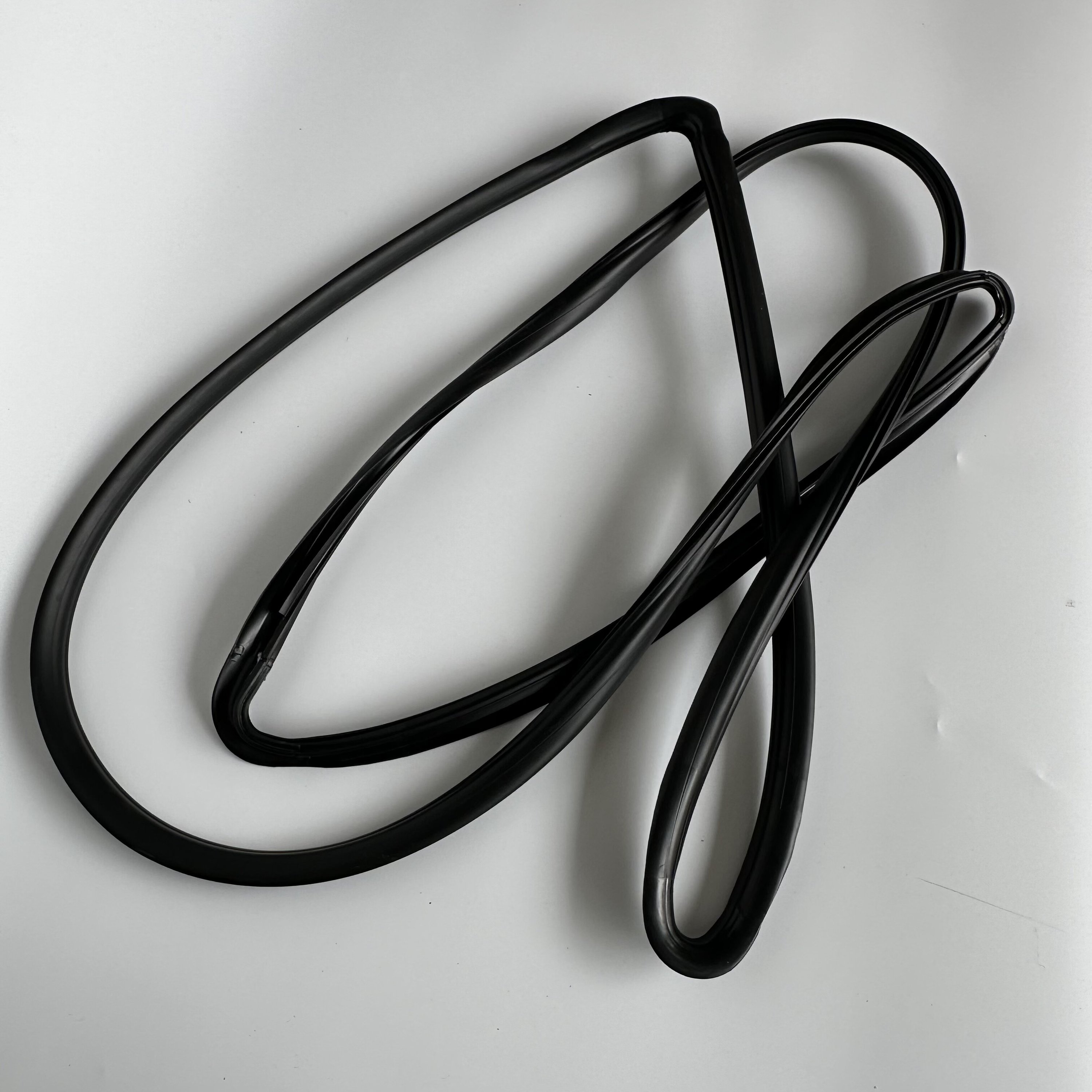 High-quality Laminated Front Windshield for Toyota Land Cruiser