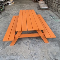 Ensemble de table de patio orange moderne et coloré mobilier de jardin table de pique-nique en bois de pin et banc pour projet