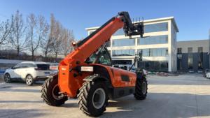 Chariot télescopique <span class=keywords><strong>Manitou</strong></span> 3T : 7 m de levage, moteur Cummins, 4 roues motrices/4 roues motrices, automatique, <span class=keywords><strong>godet</strong></span> de 3 m³. - Product Image 6