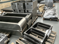 Support d'angle métallique sur mesure OEM, haute capacité de charge, usage industriel, fabrication de tôlerie par estampage et pliage, solution complète